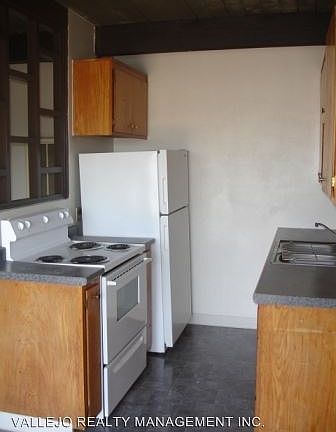 4th image of 690 Mare Island Way APT 10