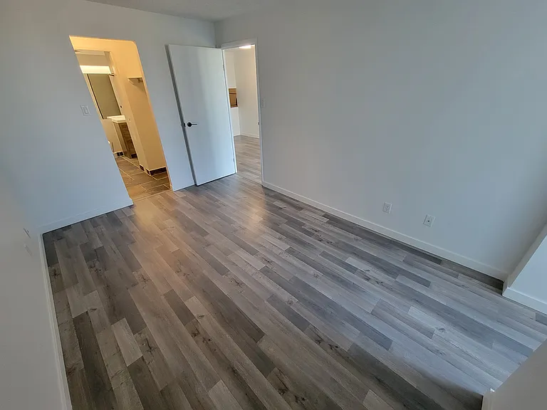 10149 Saskatchewan Dr NW #401 — Photo 12