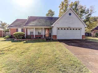 7743 Meadow Vale Dr, Memphis, TN 38125