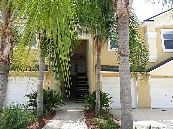 2nd image of 209 Larkin Pl Unit 107