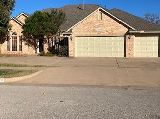 11600 Rosehaven Dr, Oklahoma City, OK 73162