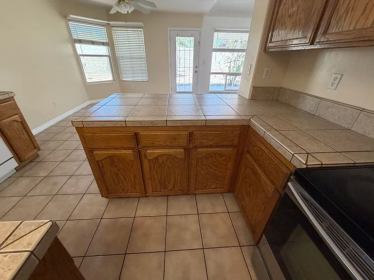 5800 Potenza Ln — Photo 20