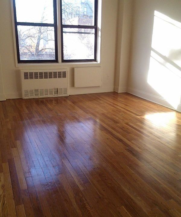 2nd image of 1350 E 18th St APT B6
