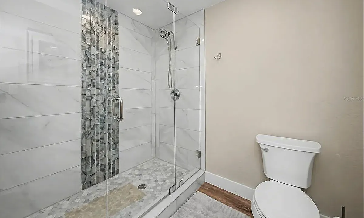 Building Photo - 5408 Eagles Point Cir #302