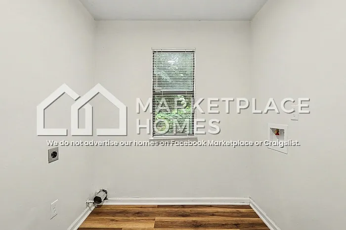 2070 Scarbrough Trl E — Photo 27