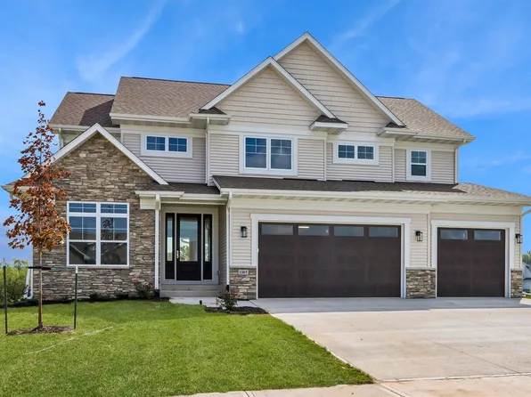 1105 High Ridge Trl, Solon, IA 52333