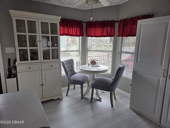 5th image of 21 Elda Ln