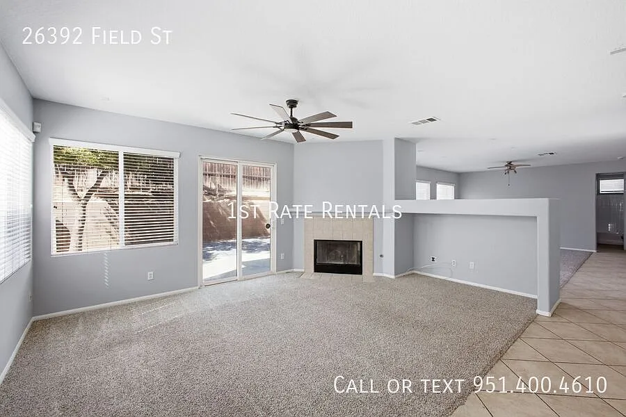 Large 5 bedroom home with downstairs bedroom — Photo 2
