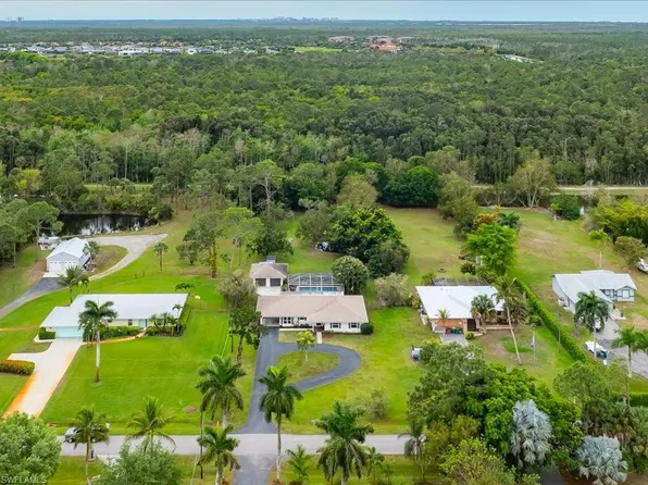 5272 Myrtle LN, NAPLES, FL 34113