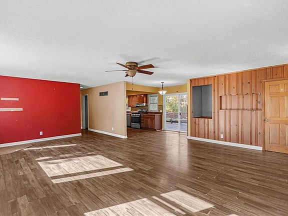 5th image of 426 NW 81st St