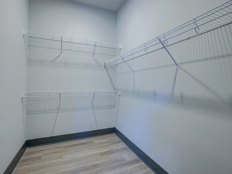 Walk-in Closets