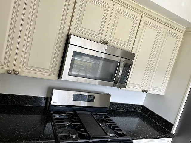 3971 Bentley Ave — Photo 11