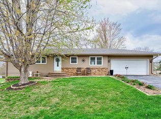 15274 Pinehurst Dr, Council Bluffs, IA 51503