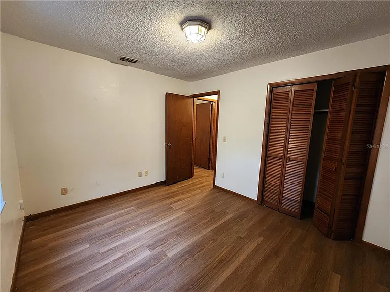 1209 SW 80th Dr — Photo 32