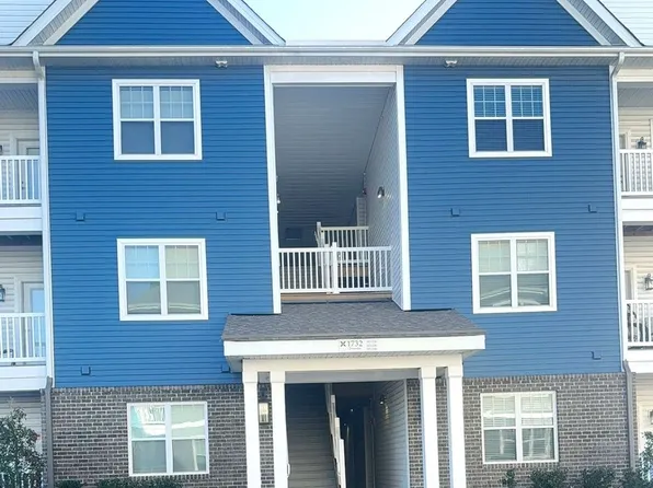 1732 Dromolin Dr, Virginia Beach, VA