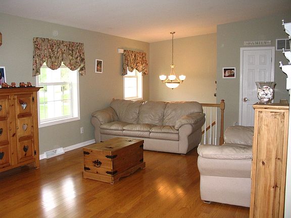 2nd image of 29 McLaughlin Dr