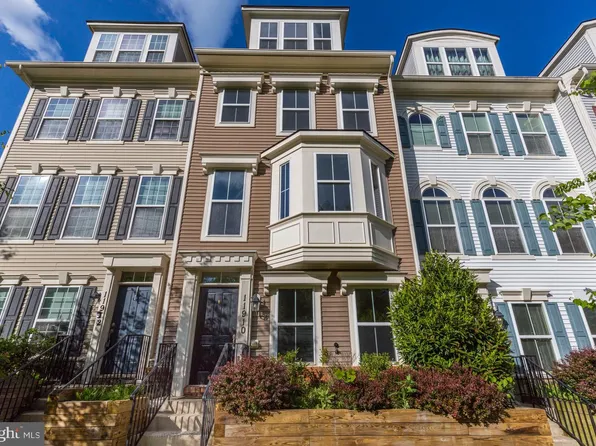 11910 Weybridge Ln, Germantown, MD 20876