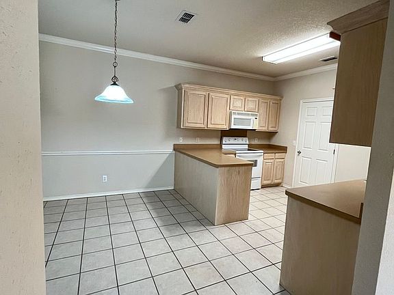 4th image of 1503 Glenhaven Dr APT A