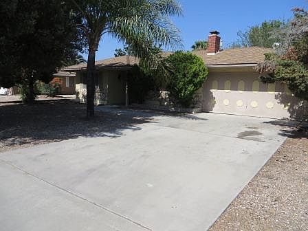 1st image of 922 Malaga Pl