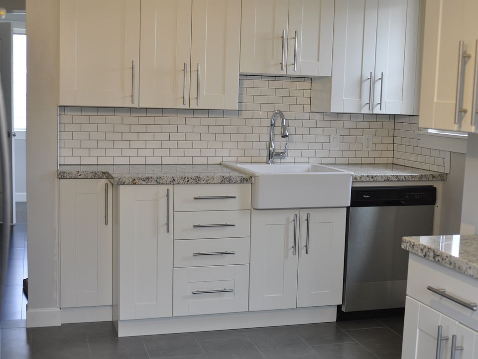 1st image of 2540 E Lambourne Ave