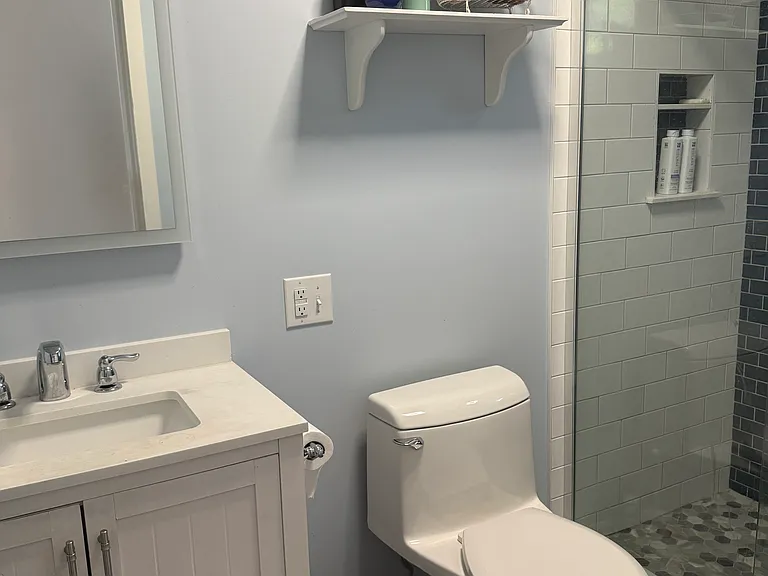 2nd Bathroom