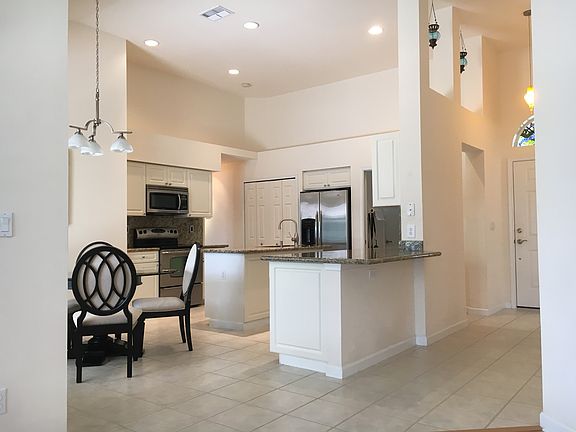 3rd image of 7593 Citrus Hill Ln