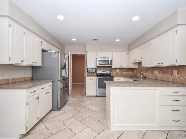 1237 Edgeworth Dr, Montgomery, AL 36109