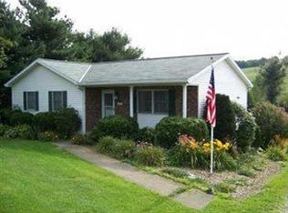 2238 Garards Fort Rd, Waynesburg, PA 15370