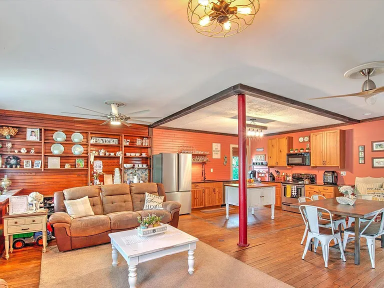 286 Whitesville Rd — Photo 12