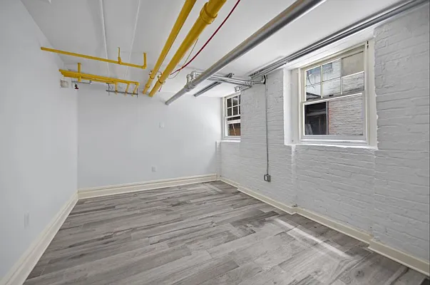 Rented by Compass | media 36