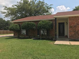 1601 Santa Fe Trl, Grand Prairie, TX 75052