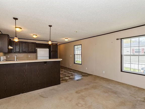 5th image of 33 East St Lot 33