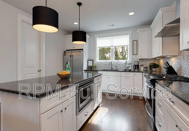 505B Wedgewood Ave — Photo 7