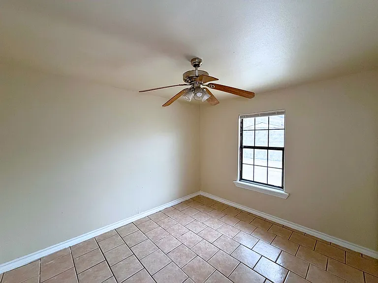 513 Shiloh Dr — Photo 13