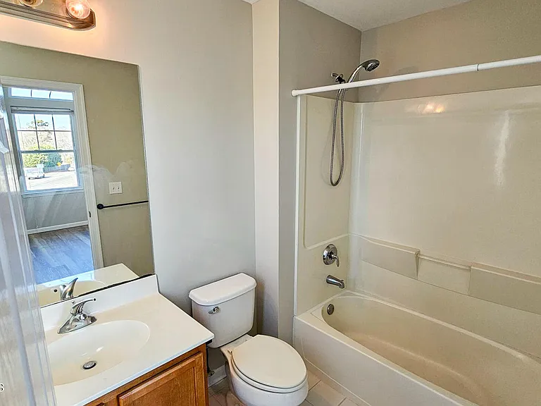380 Radio Rd #A1 — Photo 37