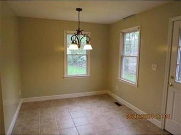 5th image of 23 Spence Ave APT 1