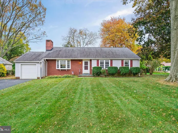 42 Paschall Rd, Wilmington, DE 19803