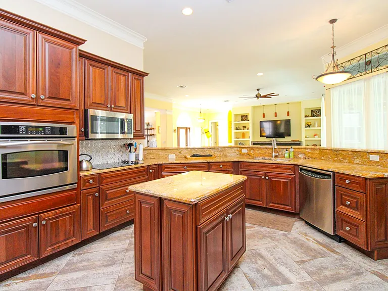 627 Soliel Dr — Photo 14