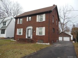 32 Monroe Pkwy, Rochester, NY 14618