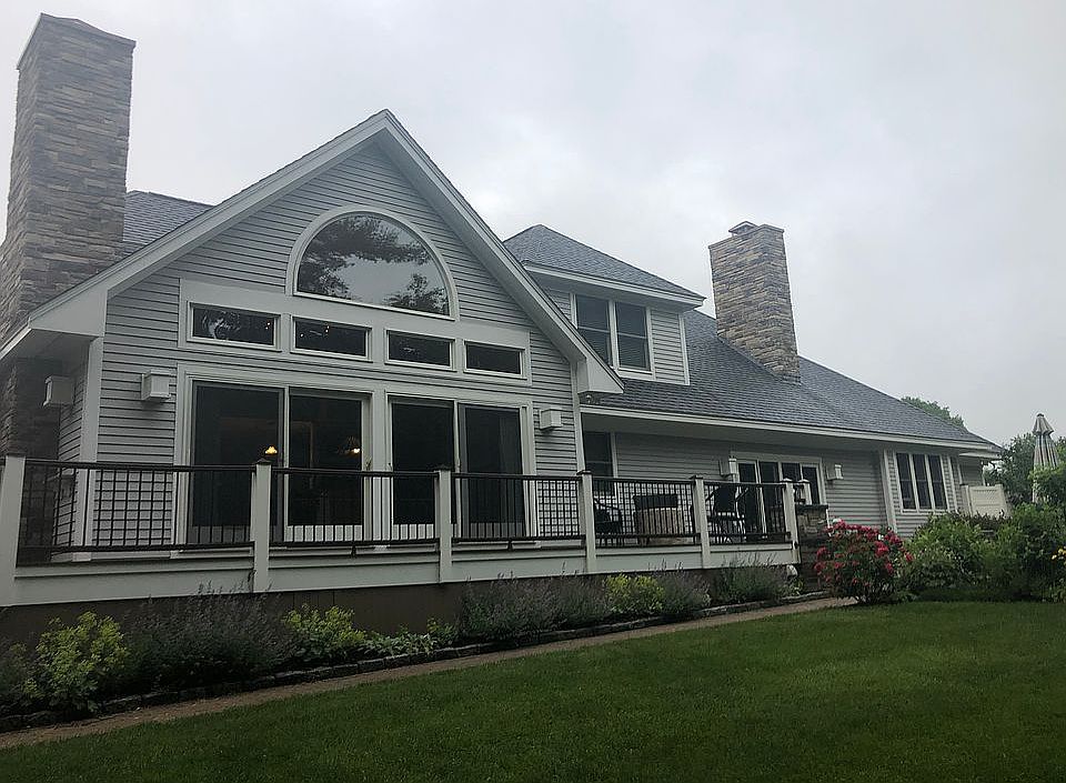 2nd image of 8 McAllister Ln