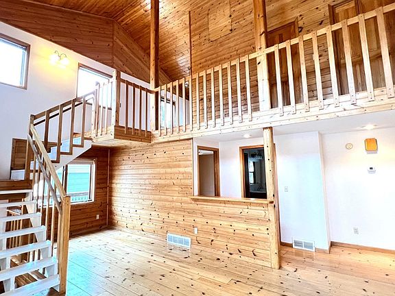 3rd image of 51070 Lake Six Rd