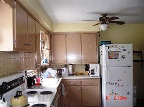 3rd image of 602 Broad St