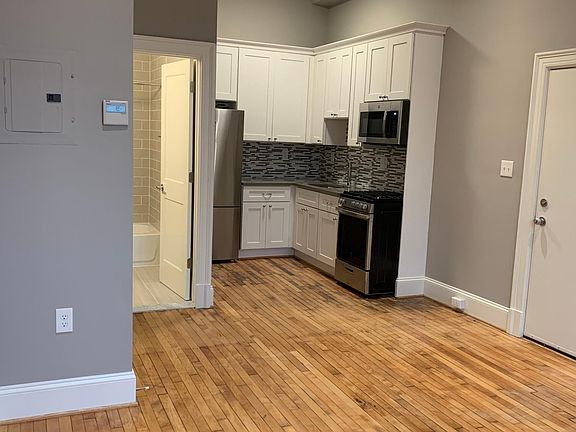 Nice kitchen!