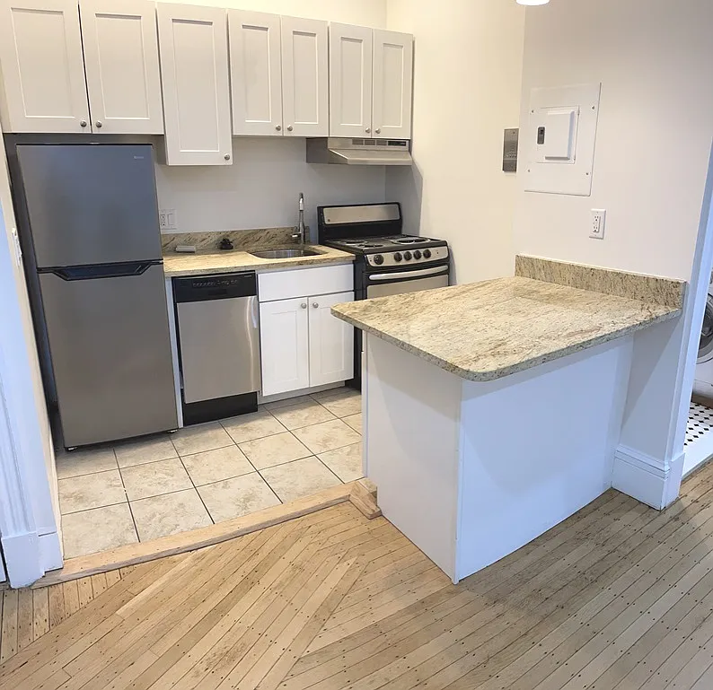 1 bed, 570 sqft, $3,450 — Photo 3