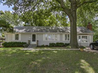 1203 NE 67th Pl, Gladstone, MO 64118