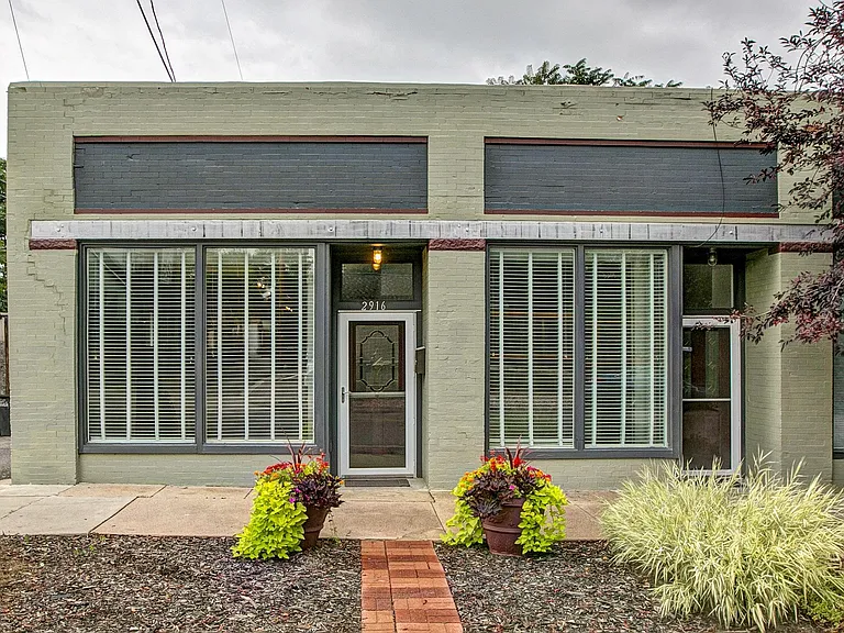2916 Irving St — Photo 16