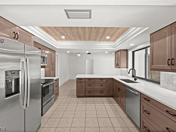 5th image of 1216 SW 53rd St