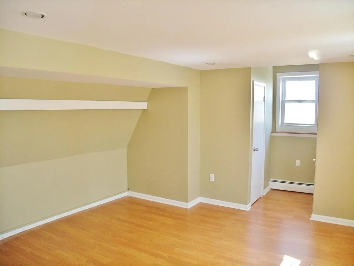 Building Photo - 331 E University Pkwy #3B