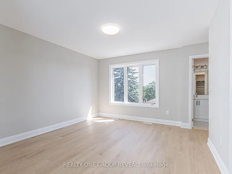 227 Grenfell St #3 — Photo 20