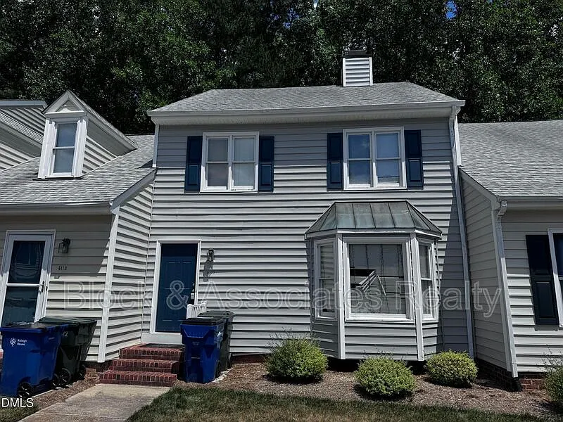 Falcon Ridge — Photo 1